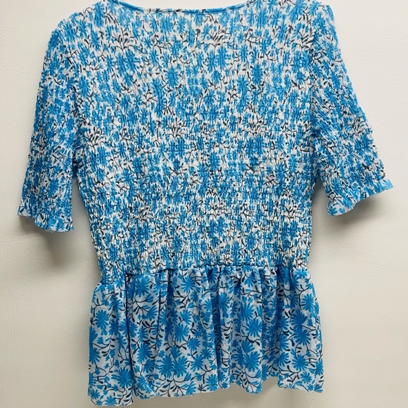 Maeve Anthropologie very stretchy floral top size Large - Picture 4 of 6